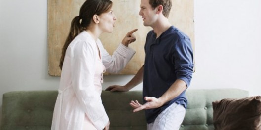 moglie sgrida marito